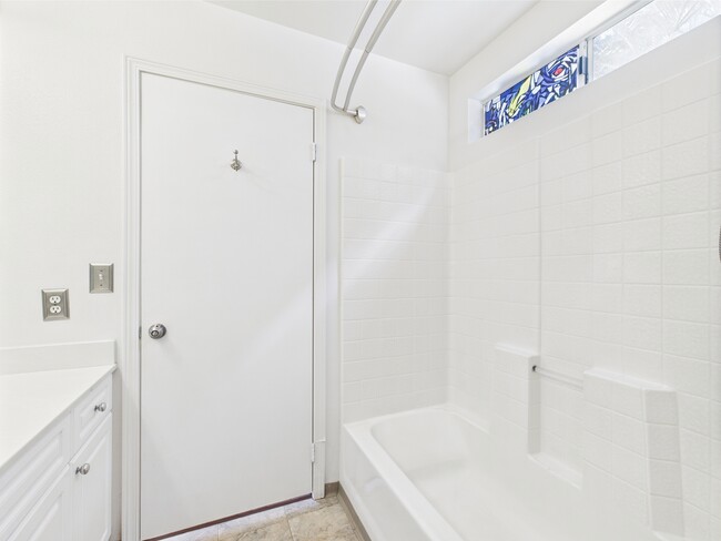 Building Photo - 95-1063-1063 Wikao St