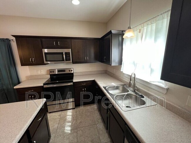 Building Photo - 8614 Forestwood Ave