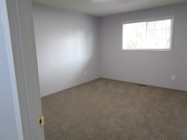 Building Photo - 1225 E Casino Rd