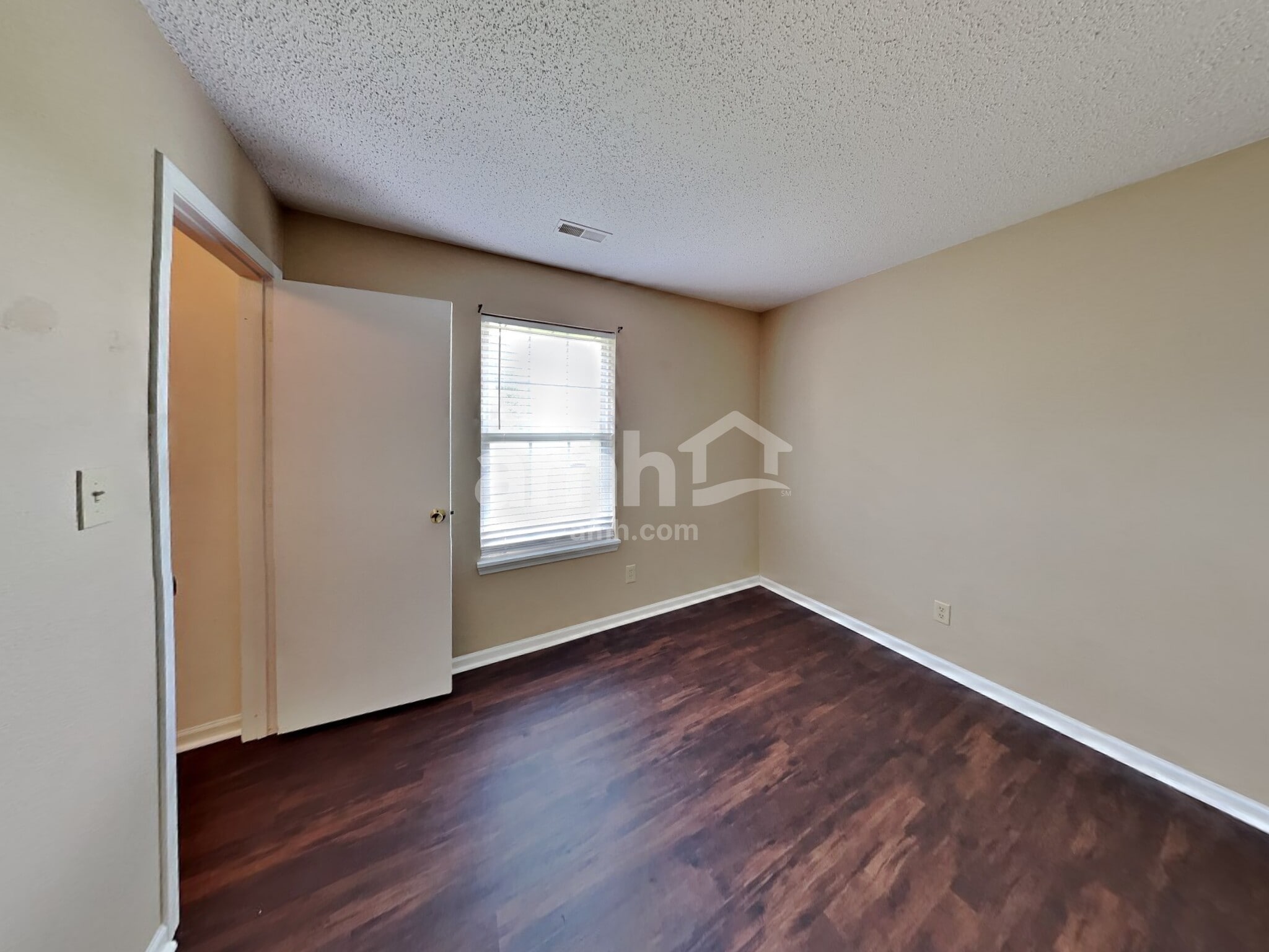 Building Photo - 358 Bent Stream Ln