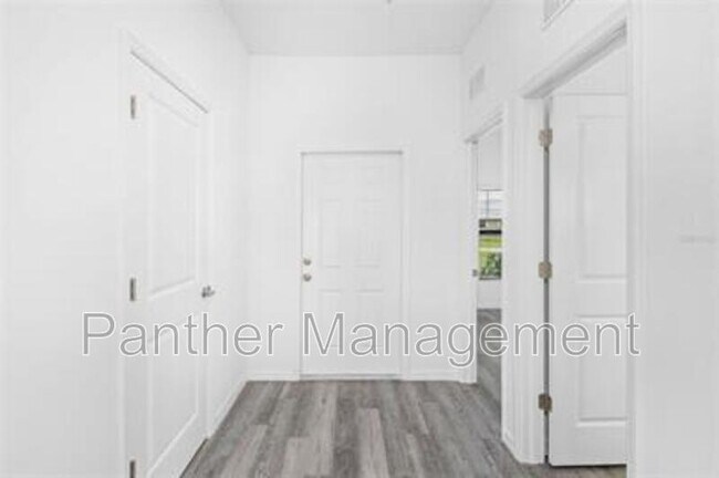 Building Photo - 24503 Zephyr Ct