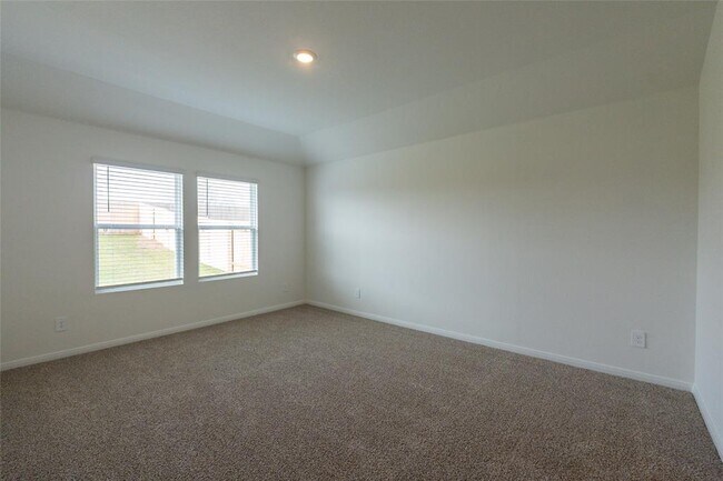 Building Photo - 224 Las Lomas Dr