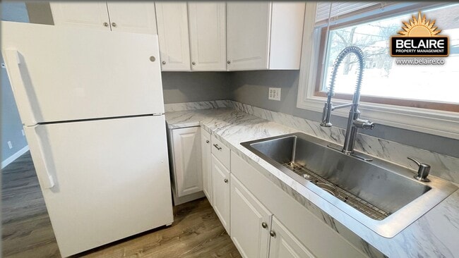 Building Photo - 25 Pleasant St