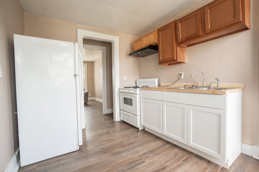 Building Photo - 1918 W Washington St