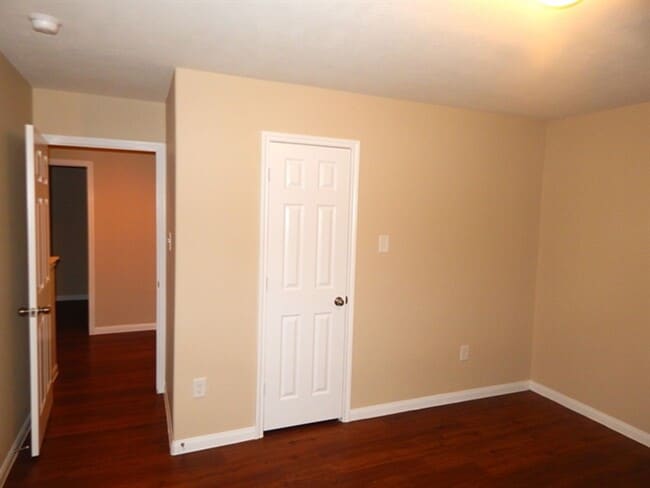 Building Photo - 847 Darbydale Crossing Ln