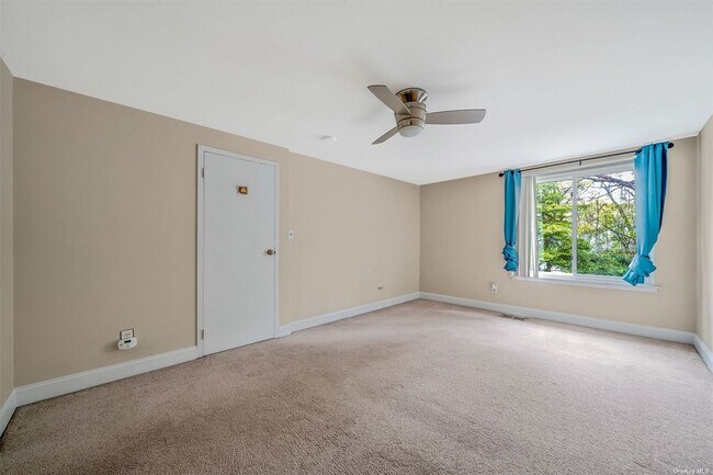 Building Photo - 339 Birchwood Rd