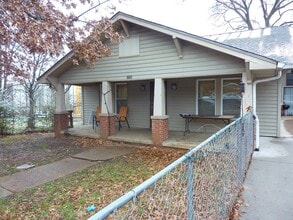 Building Photo - 2305 Highland Ave