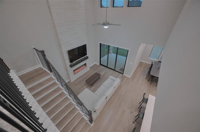 Building Photo - 26918 Arethusa Ct