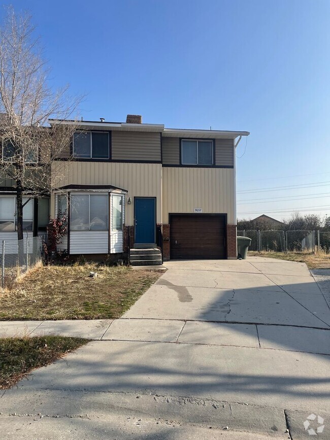 Building Photo - West Jordan 4 Bedroom