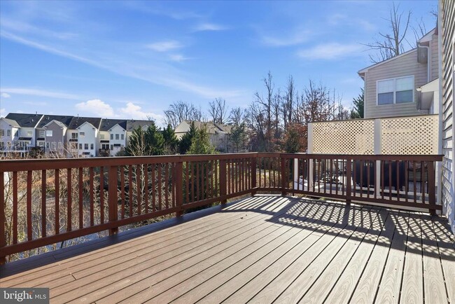 Building Photo - 4604 Carisbrooke Ln