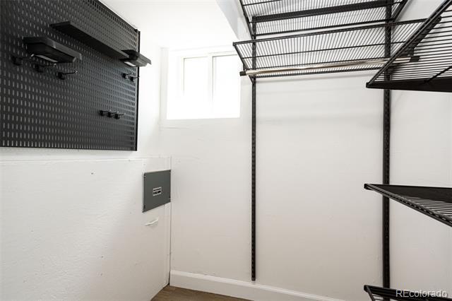 Building Photo - 2832 S Acoma St