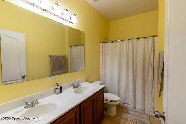 Building Photo - 3995 Aria Dr