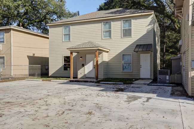Primary Photo - 727 Tulane Ave