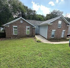 Building Photo - 1409 Aaronwood Dr
