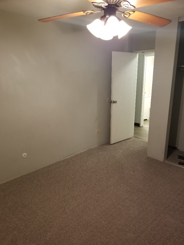Building Photo - 2281 S Vaughn Way