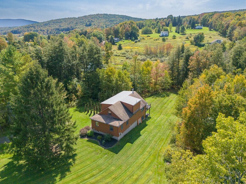 Building Photo - 2517 W Hubbell Hill Rd