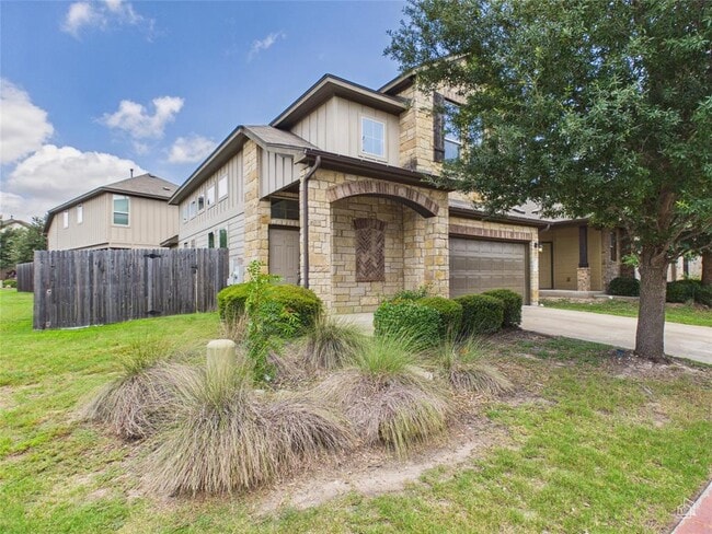 Building Photo - 9310 Tanager Way