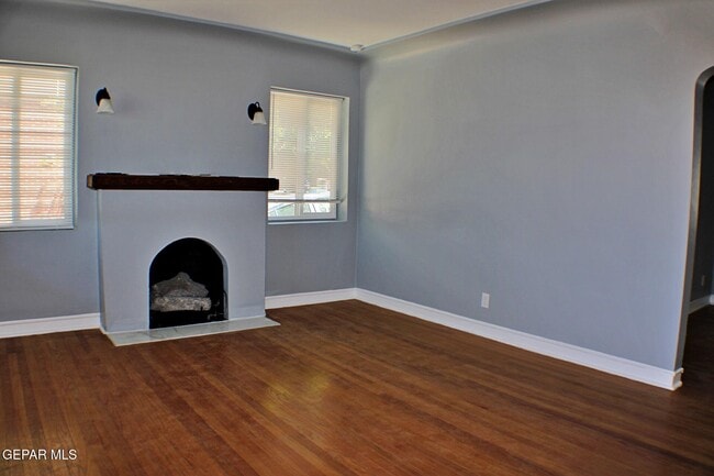 Building Photo - 1214 Stockwell Ln