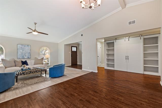 Building Photo - 8605 Grumman Dr