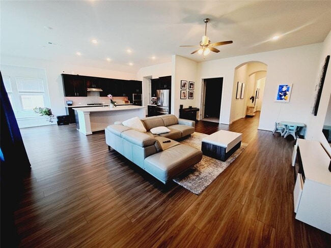 Building Photo - 4315 Hood Park Dr