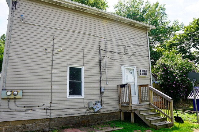 Building Photo - 435 N Water Street