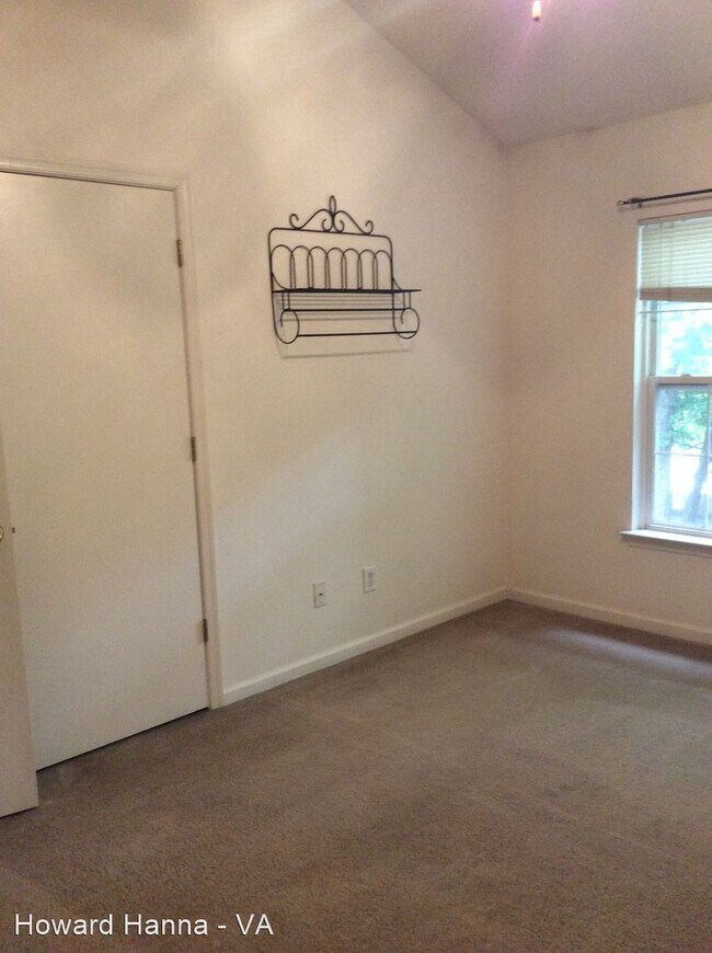 Building Photo - 2 br, 2 bath House - 204 Bristol Commons