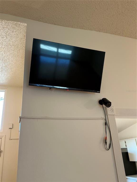 Building Photo - 5821 Taywood Dr