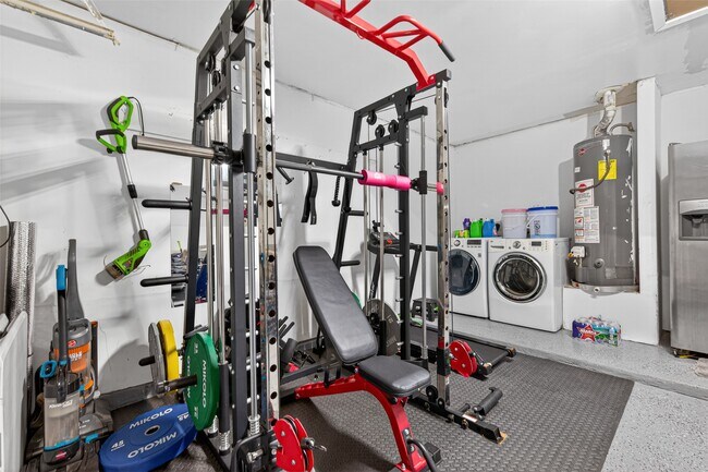 Building Photo - 14310 Royal Hill Dr