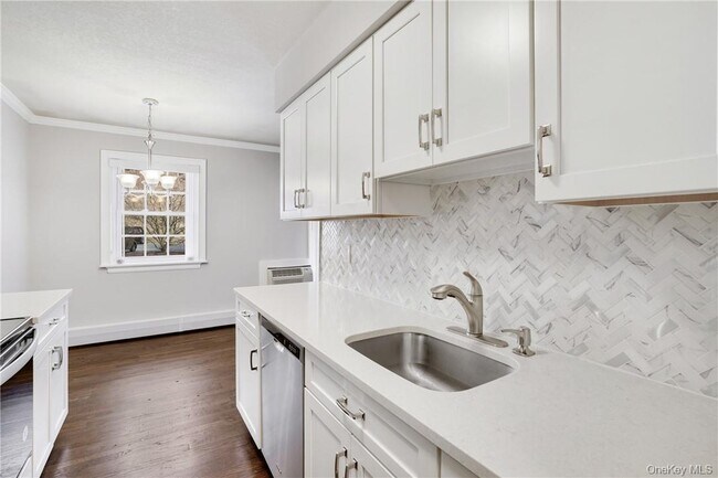 Building Photo - 114 Nottingham Rd