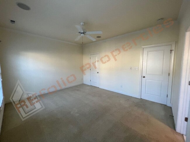 Building Photo - Fresh Paint, New Carpet - Elegant 3 Story ...