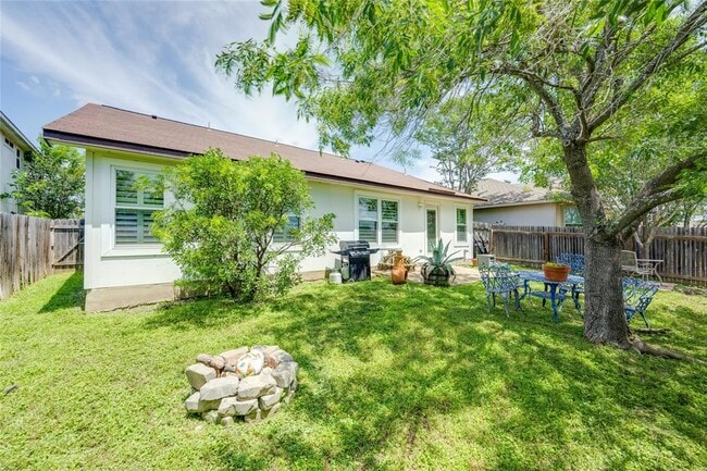 Building Photo - 18325 Maxa Dr