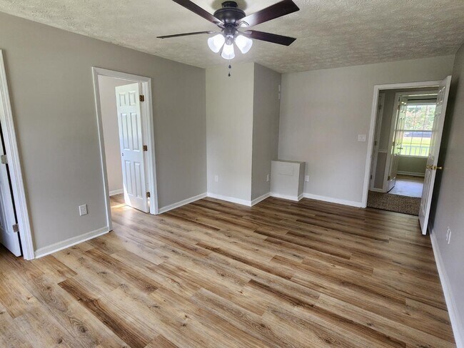 Building Photo - 5444 Rockfish Rd