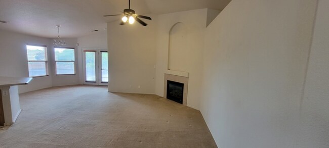 Building Photo - 740 Autumn Meadows Dr