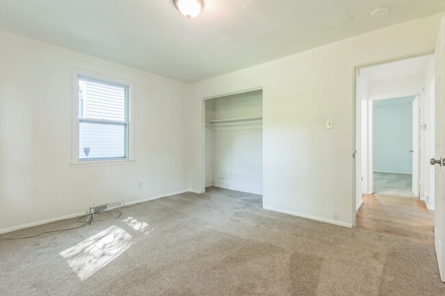 Building Photo - 650 N 80th St