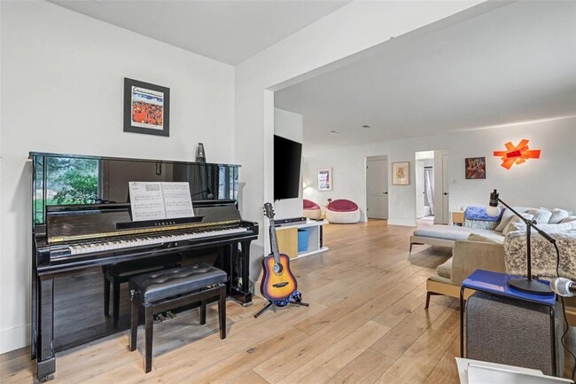 Building Photo - 5803 Shoal Creek Blvd