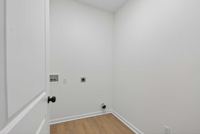 Building Photo - 2005-2007 Scotty Ct