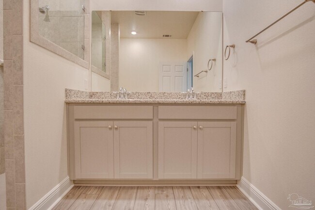 Building Photo - 4620 Sago Palm Cir