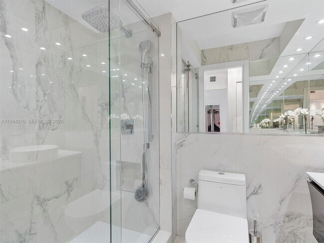 Building Photo - 251 174th St