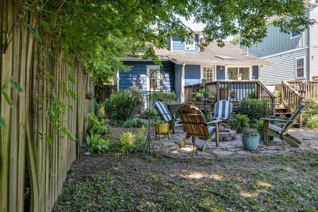 Building Photo - Beautiful Cleveland Park Bungalow, just 2 ...