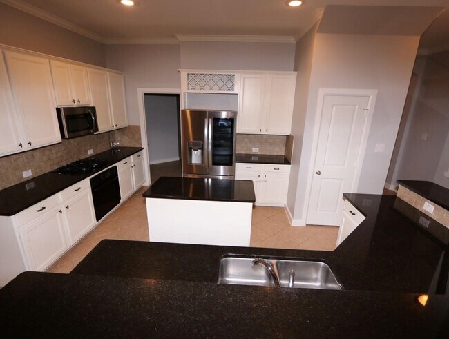 Building Photo - 28238 Daystrom Ln