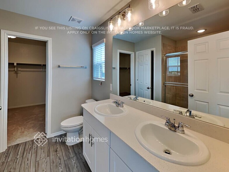 Building Photo - 1139 Clear Dusk Ln