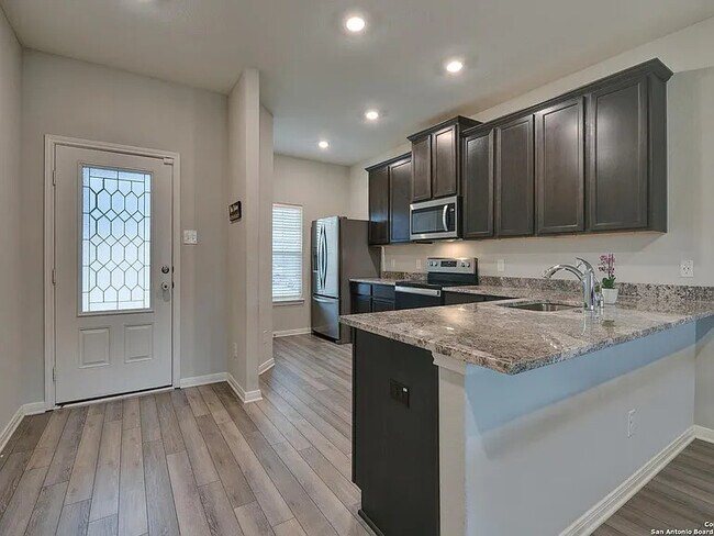 Building Photo - 6406 Underwood Way