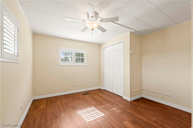 Building Photo - 40 Lemans Dr