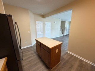 Kitchen - 502 Brittany Way