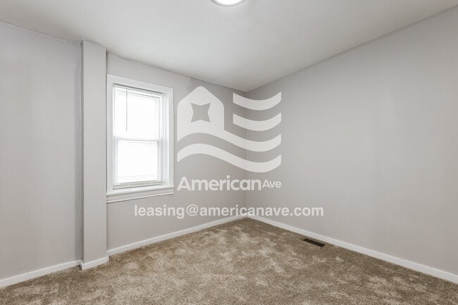 Building Photo - 12411 Georgiana Ave