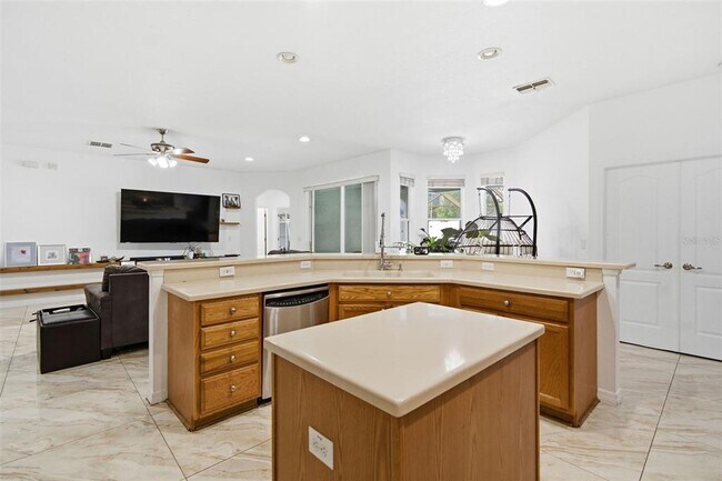 Building Photo - 508 Debra Dr