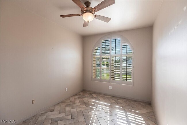 Building Photo - 8361 Trentwood Ct