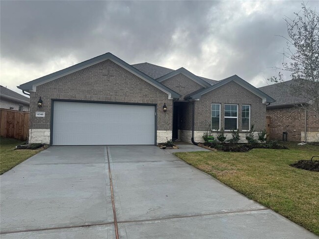 Primary Photo - 6346 Brazos Trl Dr