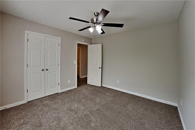 Building Photo - 679 Fernstone Trail