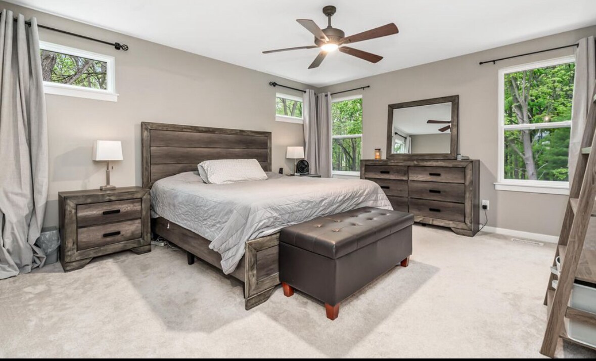 Building Photo - 10321 E C Ave